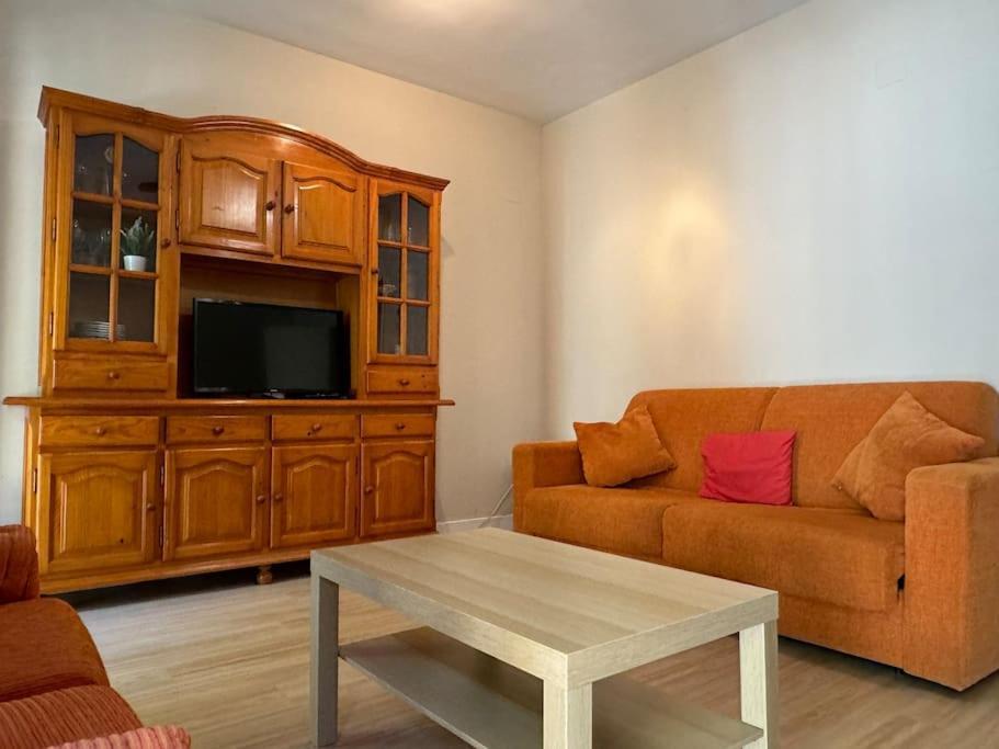 Apartamento En San Bernardo, El Barrio Torero セビリア エクステリア 写真